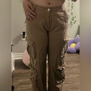 Dark khaki cargo jeans